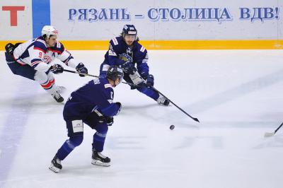 ХК «Рязань-ВДВ» выиграл домашний матч у саратовского «Кристалла»